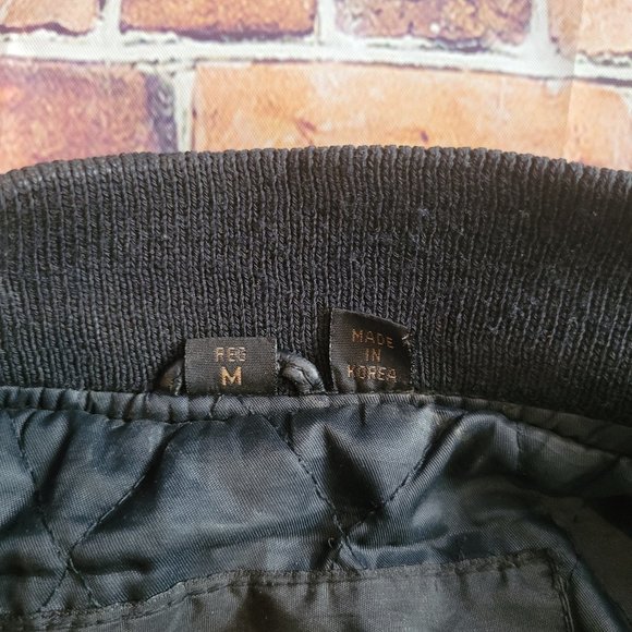 Vintage Men's 'Weekends' Black Genuine Leather Bomber Jacket - Picture 10 of 13